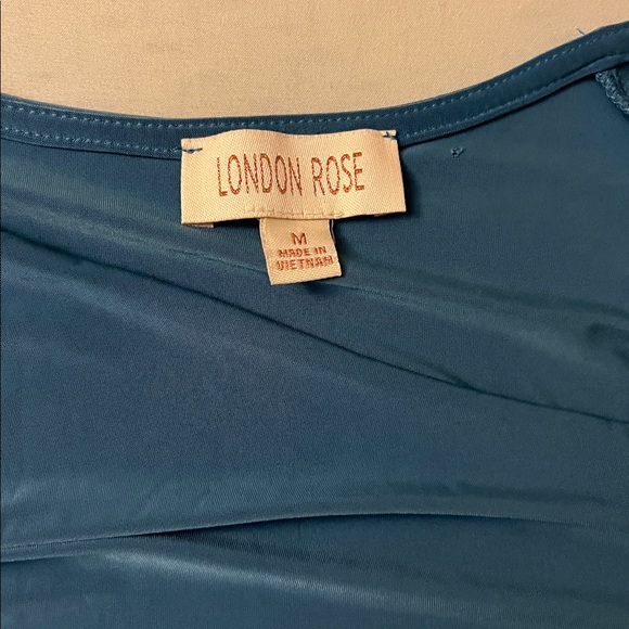 LONDON ROSE Long Sleeve Ruched Side Top - Picture 2 of 3